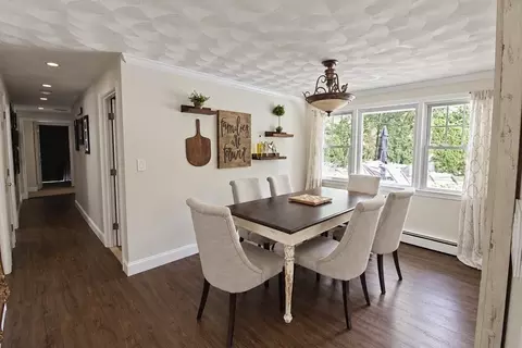 Dining - 4 Temi Rd, Chelmsford, MA 01824 photo 1 of 1