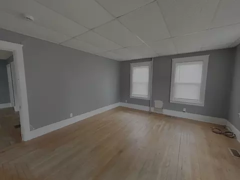 Living - 408 School St, Webster, MA 01570 photo 4 of 6