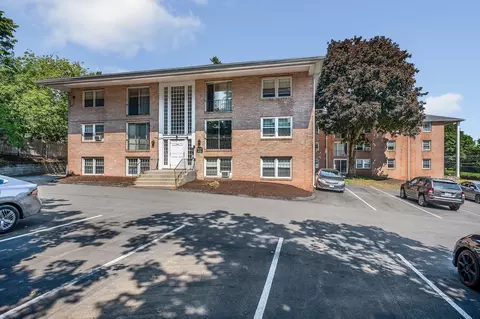 Exterior - 90 E Broadway #11, Derry, NH 03038 photo 1 of 2