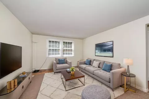 Living - 90 E Broadway #11, Derry, NH 03038 photo 2 of 4