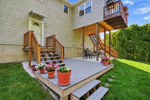 Exterior - 36 Ludlow Rd, Chicopee, MA 01020 photo 10 of 12
