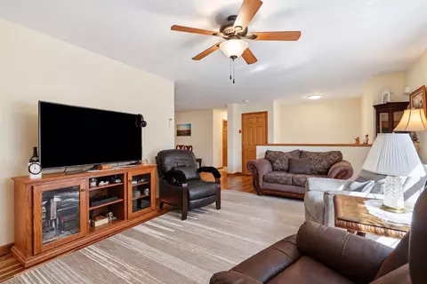 Living - 36 Ludlow Rd, Chicopee, MA 01020 photo 2 of 4