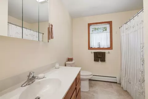 Bath - 36 Ludlow Rd, Chicopee, MA 01020 photo 2 of 2