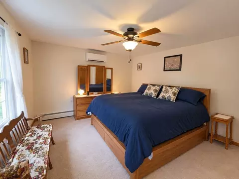 Bedroom - 36 Ludlow Rd, Chicopee, MA 01020 photo 1 of 6