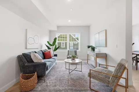 Living - 66 Tileston St #8, Everett, MA 02149 photo 1 of 3