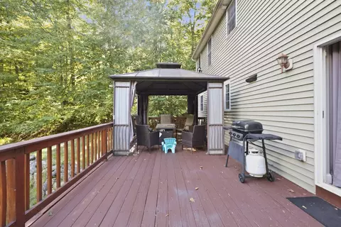 Exterior - 138 Walnut, Douglas, MA 01516 photo 5 of 9