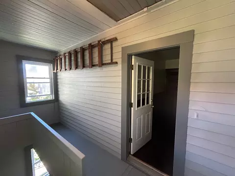 Exterior - 31 Chrome St, Worcester, MA 01604 photo 2 of 6