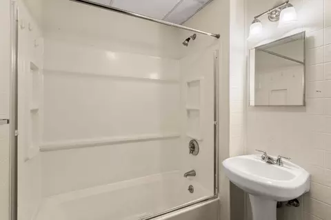 Bath - 31 Chrome St, Worcester, MA 01604 photo 1 of 4