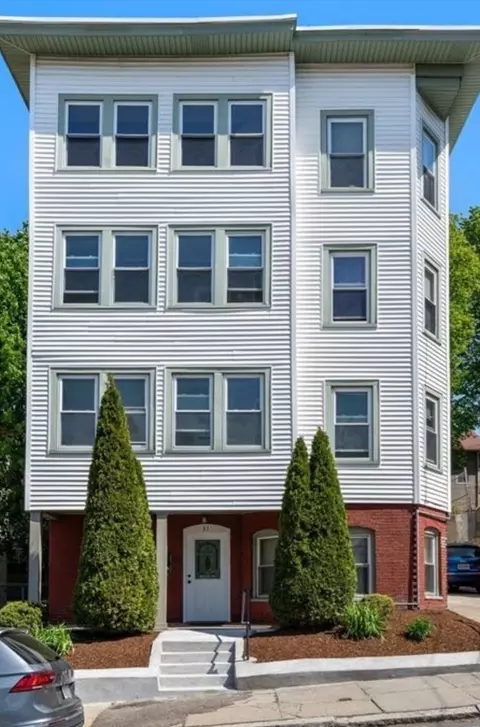 Exterior - 31 Chrome St, Worcester, MA 01604 photo 6 of 6
