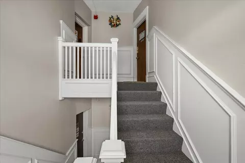 Entry Way - 6 Chatham Pl #8, Worcester, MA 01609 photo 3 of 5