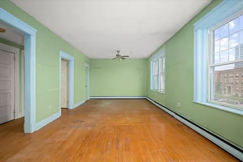 Living - 6 Chatham Pl #8, Worcester, MA 01609 photo 3 of 3