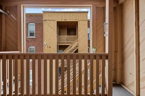 Exterior - 6 Chatham Pl #8, Worcester, MA 01609 photo 6 of 13