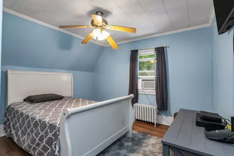Bedroom - 100 Clover St, Worcester, MA 01603 photo 5 of 7