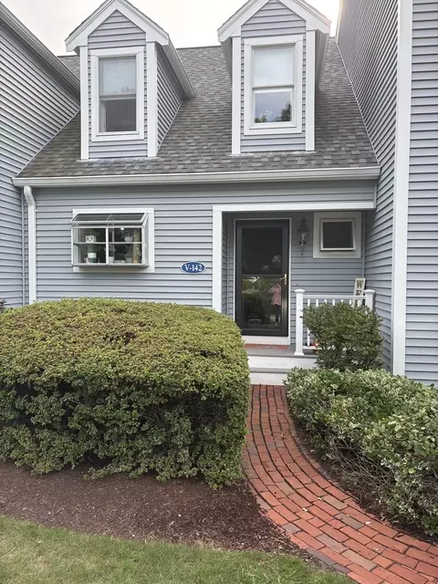 Exterior - 142 Shellback Way #V142, Mashpee, MA 02649 photo 1 of 7