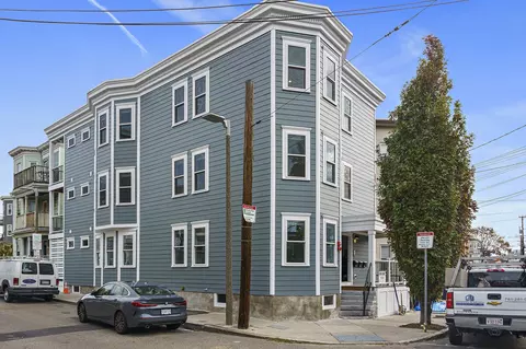 26 Crescent Ave, Boston, MA 02125