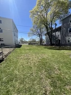 13 Sigel St, Worcester, MA 01610 photo 3