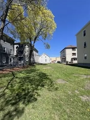 13 Sigel St, Worcester, MA 01610 photo 2