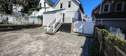 Exterior - 20 Pleasant Vw, Everett, MA 02149 photo 6 of 6