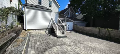 Exterior - 20 Pleasant Vw, Everett, MA 02149 photo 5 of 6