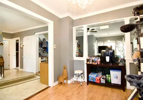 Entry Way - 35 Thayer Ave, Springfield, MA 01108 photo 7 of 8