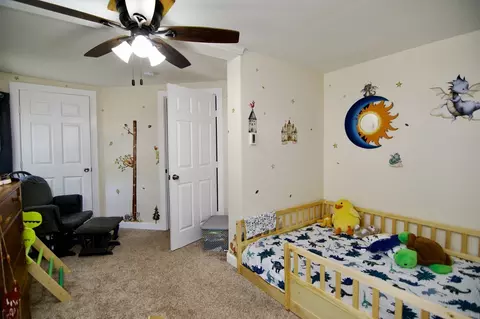 Bedroom - 35 Thayer Ave, Springfield, MA 01108 photo 5 of 7