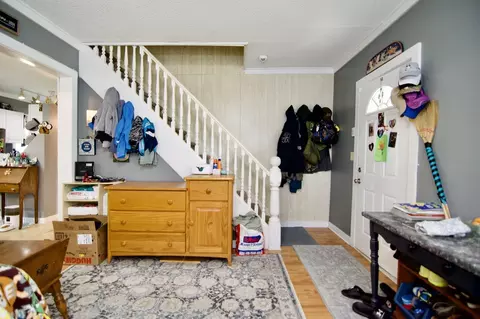 Entry Way - 35 Thayer Ave, Springfield, MA 01108 photo 1 of 8