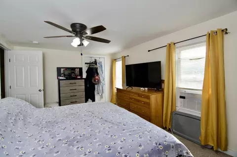 Bedroom - 35 Thayer Ave, Springfield, MA 01108 photo 4 of 7