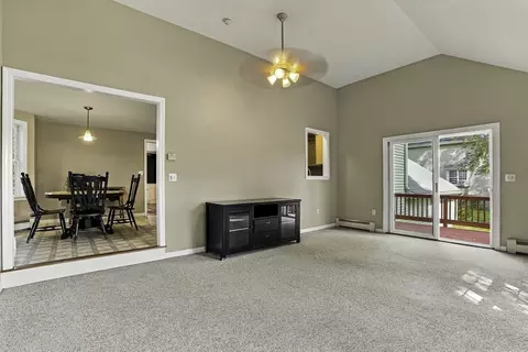 Living - 21 Lyons Rd, Dudley, MA 01571 photo 2 of 3