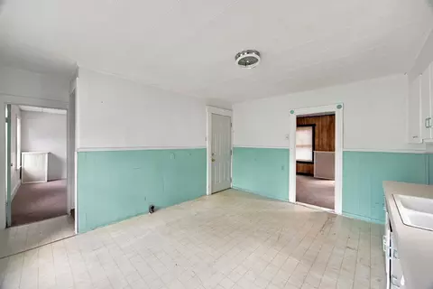 Entry Way - 7 Slater, Webster, MA 01570 photo 1 of 1