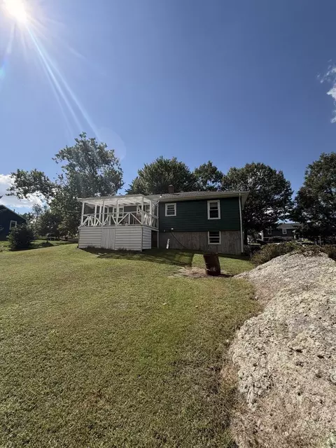 1189 Bark St, Swansea, MA 02777