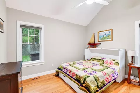 Bedroom - 276 Pheasant Hill Cir, Cotuit, MA 02635 photo 3 of 7