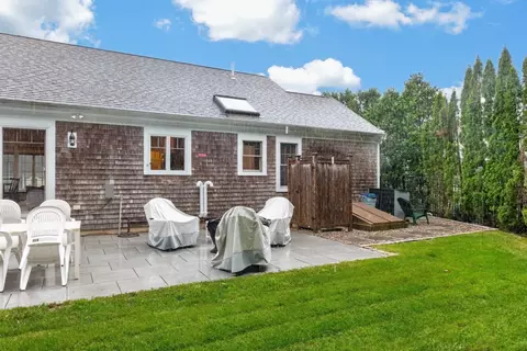 Exterior - 276 Pheasant Hill Cir, Cotuit, MA 02635 photo 4 of 5