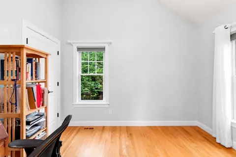 Bedroom - 276 Pheasant Hill Cir, Cotuit, MA 02635 photo 1 of 7