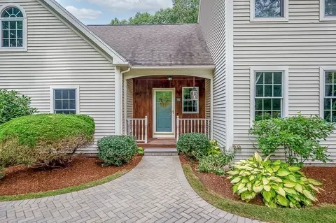 Exterior - 91 Hartness Rd, Sutton, MA 01590 photo 3 of 10