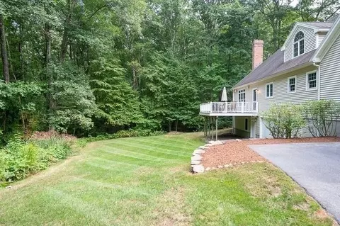 Exterior - 91 Hartness Rd, Sutton, MA 01590 photo 8 of 10