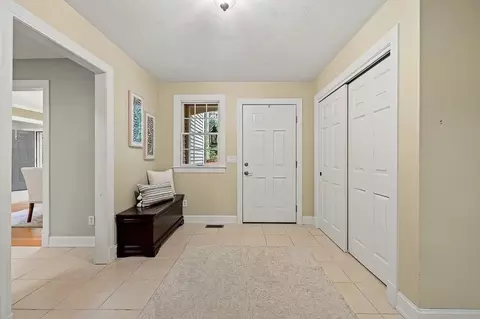 Entry Way - 91 Hartness Rd, Sutton, MA 01590 photo 3 of 3