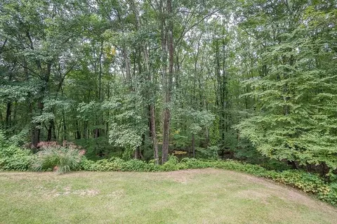Exterior - 91 Hartness Rd, Sutton, MA 01590 photo 7 of 10
