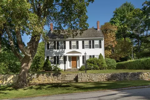 612 First Parish Rd, Scituate, MA 02066