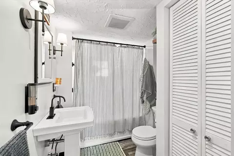 Bath - 15 Summer St, Wareham, MA 02571 photo 1 of 1