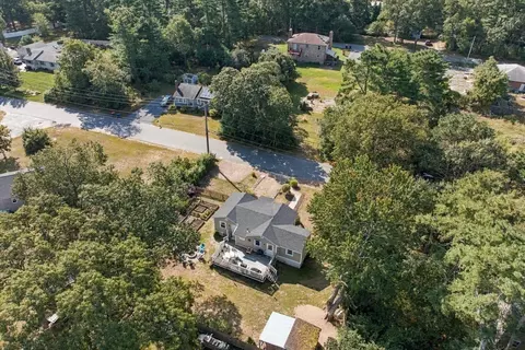 View/Area - 15 Summer St, Wareham, MA 02571 photo 7 of 8