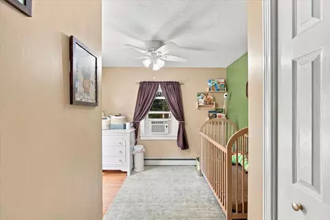 Entry Way - 15 Summer St, Wareham, MA 02571 photo 2 of 2
