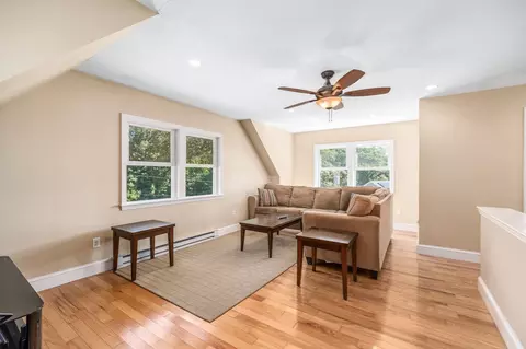 Living - 2 Hunter Rd, Gloucester, MA 01930 photo 2 of 3