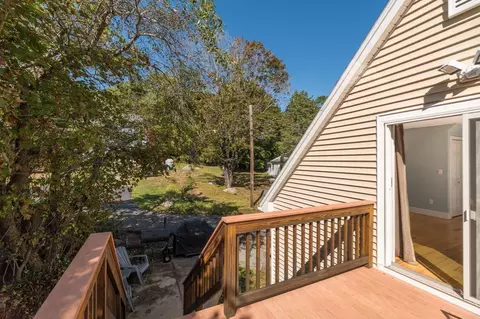 Exterior - 2 Hunter Rd, Gloucester, MA 01930 photo 6 of 9