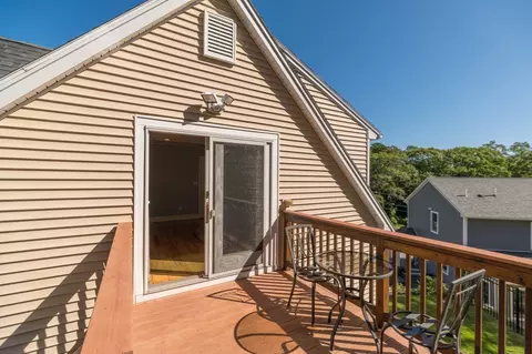 Exterior - 2 Hunter Rd, Gloucester, MA 01930 photo 4 of 9