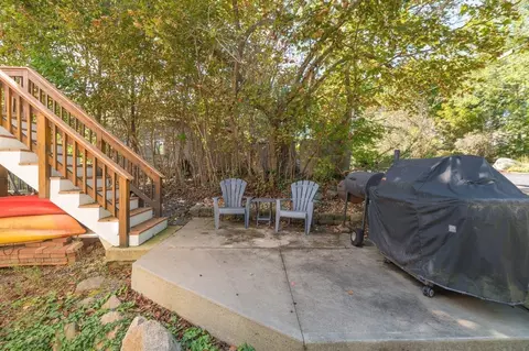 Exterior - 2 Hunter Rd, Gloucester, MA 01930 photo 3 of 9