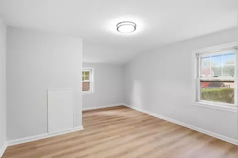 Bedroom - 48 Dana St, Springfield, MA 01104 photo 4 of 6