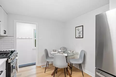 Dining - 48 Dana St, Springfield, MA 01104 photo 1 of 1