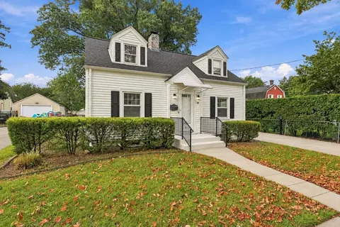 Exterior - 48 Dana St, Springfield, MA 01104 photo 3 of 6