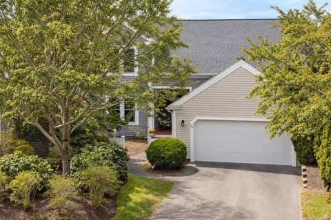 15 Endicott Gln #15, Plymouth, MA 02360
