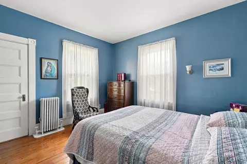 Bedroom - 252 Main St, Fairhaven, MA 02719 photo 6 of 8